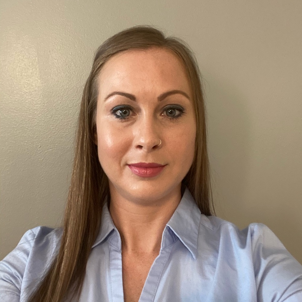 Meet your Posher, Brooke